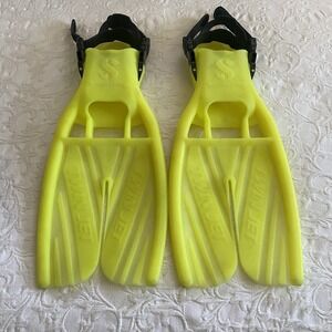 Scubapro Twin Jet Open-Heel Split Scuba Fin Yellow Sz Medium Adult Hi Viz Diving